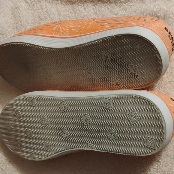 Sperry Canvas Sneakers - Picture 5 of 6